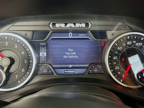 Used 2025 RAM 1500 Warlock AWD/4WD image 19