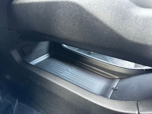 New 2026 Chevrolet Equinox EV LT image 16