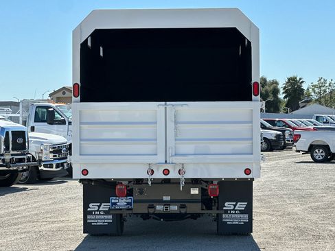 New 2024 Ford F550 4x4 Regular Cab Super Duty image 5