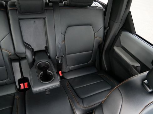 Used 2022 Ford Bronco Badlands image 14