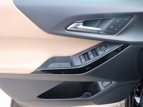 New 2026 Chevrolet Equinox ACTIV w/ Convenience Package III FWD image 15
