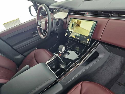 New 2025 Land Rover Range Rover Sport Autobiography image 11