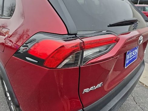 Used 2025 Toyota RAV4 XLE image 33