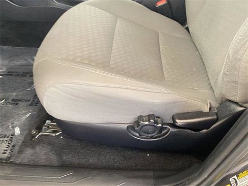 Certified 2021 Toyota Tacoma SR image 14