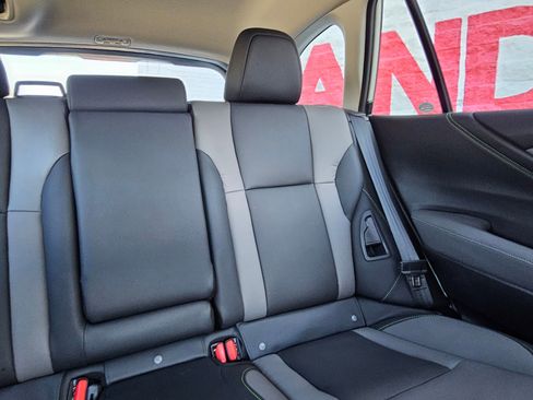 Used 2024 Subaru Outback Onyx Edition XT image 27