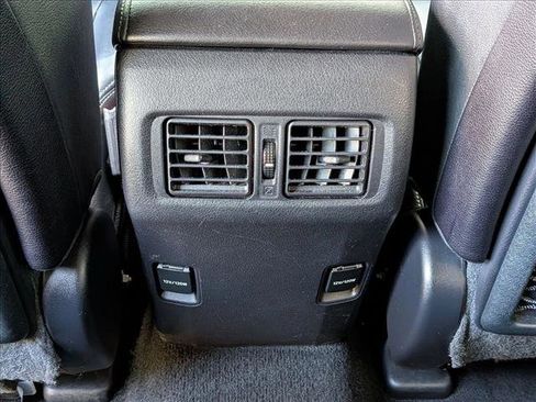 Used 2016 Toyota 4Runner Limited image 18