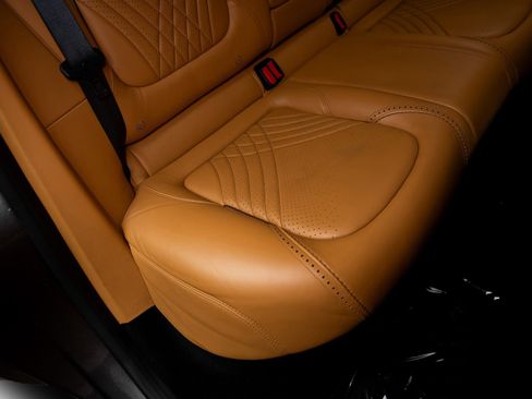 Used 2021 Aston Martin DBX AWD/4WD image 35