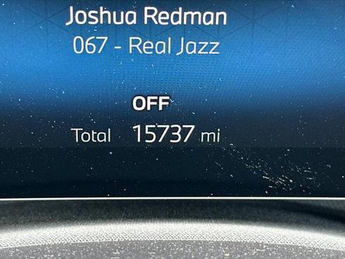 Used 2023 BMW 740i w/ Parking Assistance Package image 24