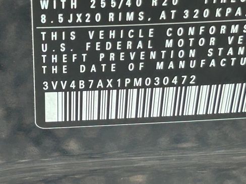 Used 2023 Volkswagen Tiguan SEL R-Line image 44