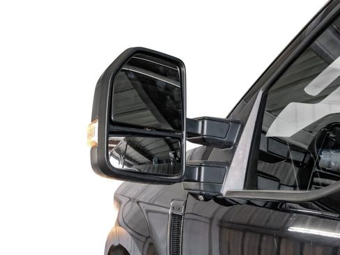 Used 2019 Ford F250 Lariat w/ Lariat Ultimate Package image 39