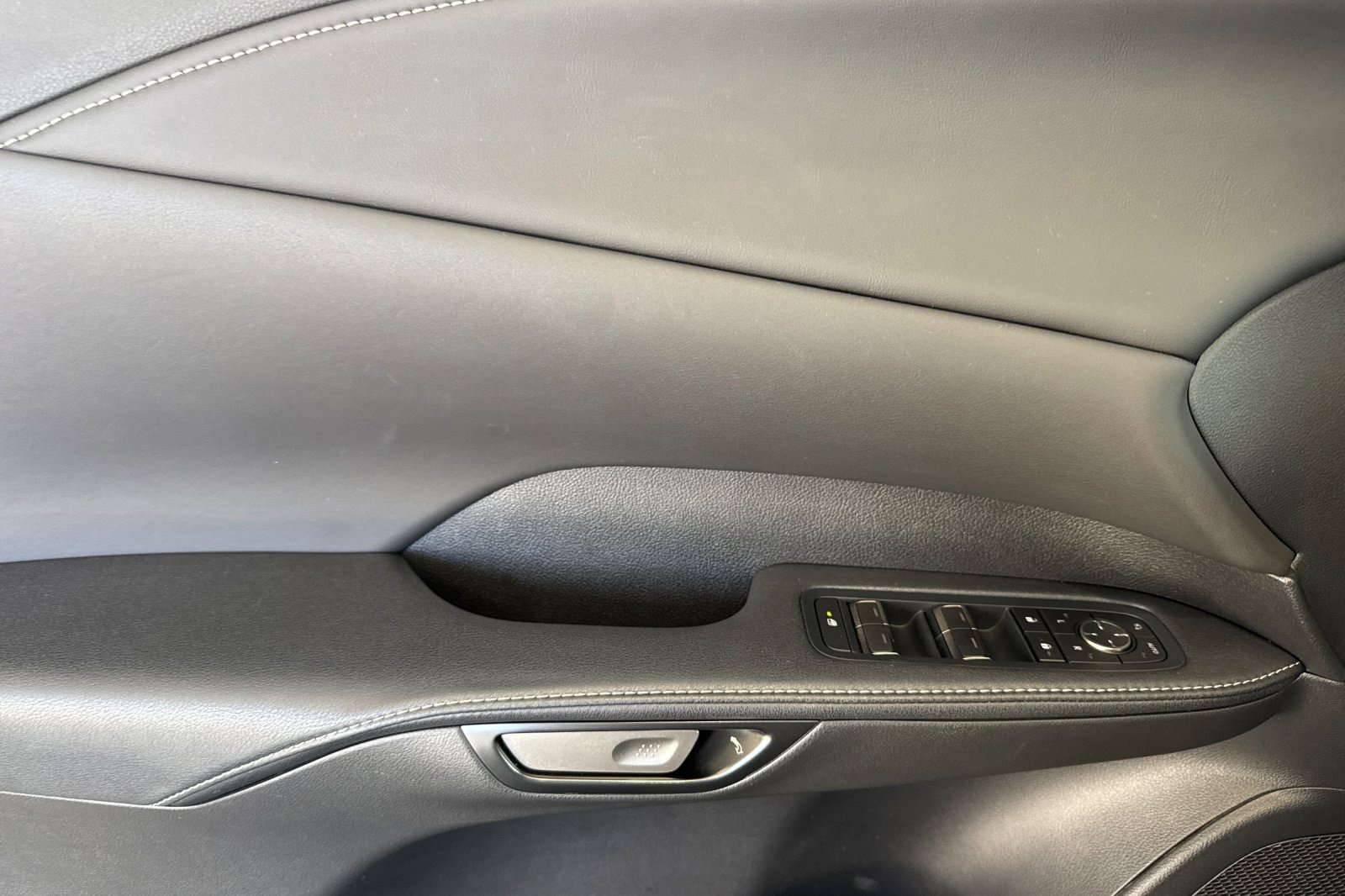 Certified 2025 Lexus RX 350 FWD w/ Technology Package image 12