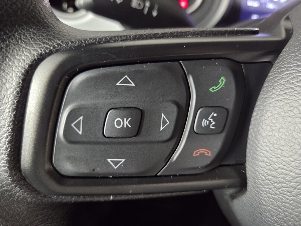 Used 2025 Jeep Wrangler Unlimited Sport AWD/4WD image 18