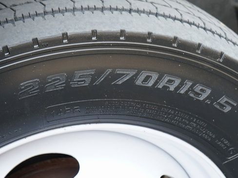 Used 2017 Ford F550 4x4 Crew Cab Super Duty image 43