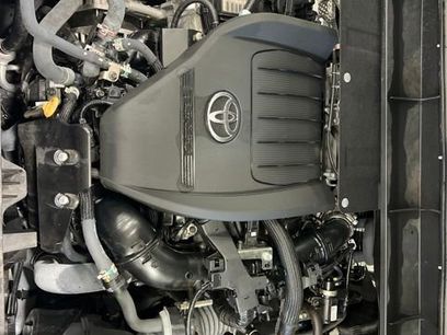 Used 2023 Toyota Highlander XLE