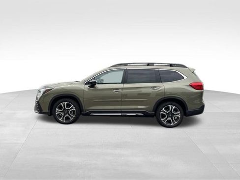 Used 2025 Subaru Ascent Touring AWD/4WD image 8
