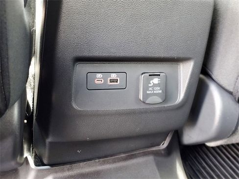 Used 2023 Nissan Frontier PRO-4X w/ Pro Convenience Package image 11