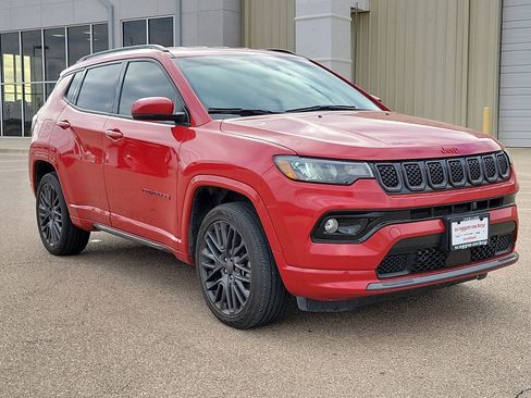 Used 2023 Jeep Compass Limited image 6