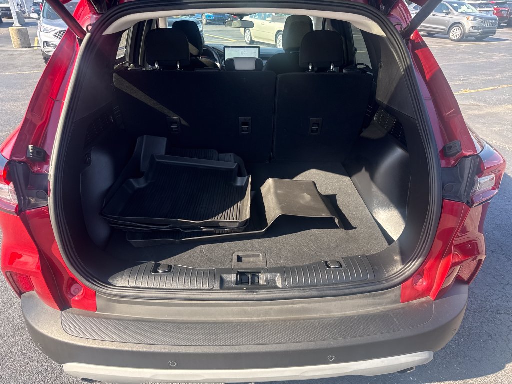 Used 2023 Ford Escape Active w/ Tech Pack #2 AWD/4WD image 13