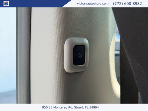 Used 2019 Toyota Sienna LE FWD image 45
