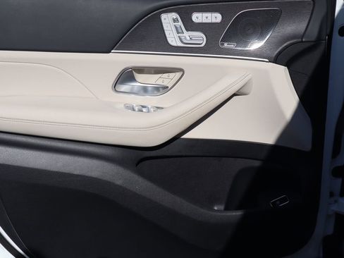 Certified 2023 Mercedes-Benz GLS 450 4MATIC image 19
