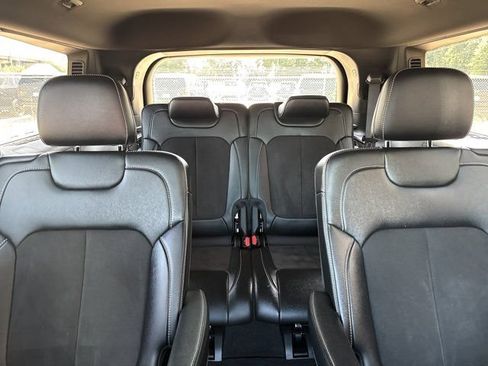 Used 2023 Jeep Grand Cherokee L Laredo AWD/4WD image 19