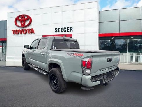 Used 2023 Toyota Tacoma TRD Sport w/ Technology Package AWD/4WD image 9