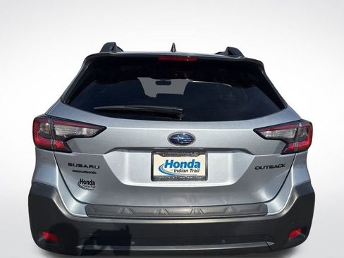 Used 2023 Subaru Outback Onyx Edition image 9