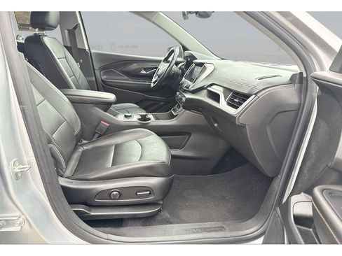 Used 2020 GMC Terrain SLT w/ Preferred Package image 14