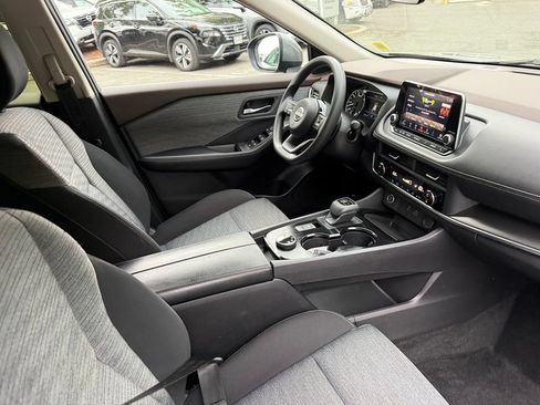Used 2023 Nissan Rogue SV AWD/4WD image 29