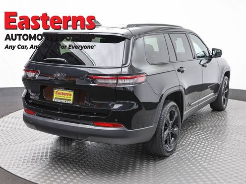 Used 2023 Jeep Grand Cherokee L Laredo AWD/4WD image 5