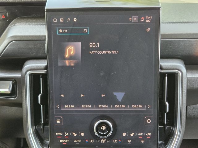 Used 2025 GMC Yukon Denali AWD/4WD image 17