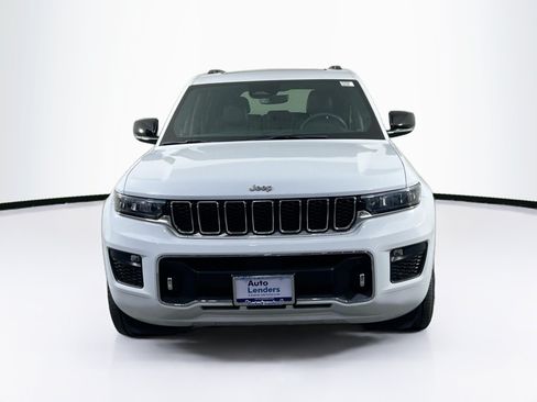 Used 2023 Jeep Grand Cherokee Overland AWD/4WD image 2