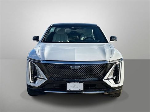 New 2026 Cadillac Lyriq Luxury image 12