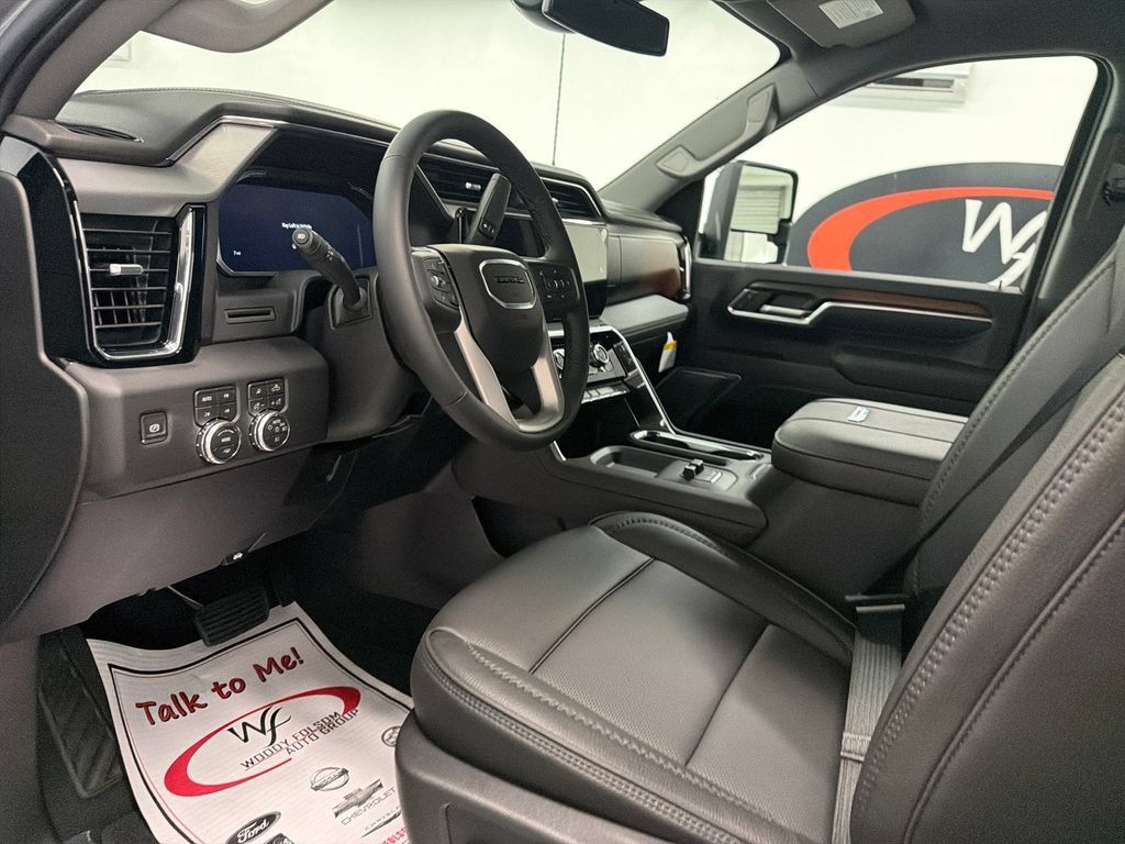 New 2026 GMC Sierra 2500 Denali AWD/4WD image 12