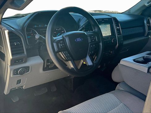 Used 2019 Ford F250 XLT w/ XLT Value Package image 11