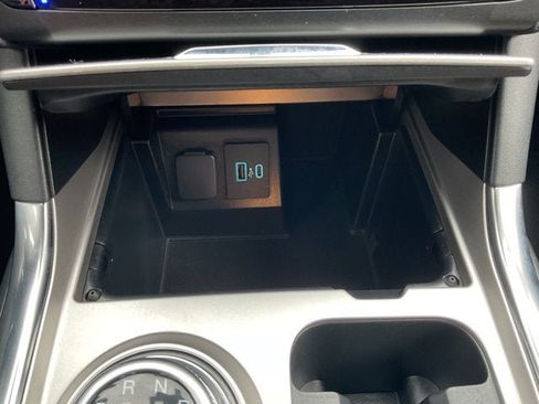 Used 2020 Ford Explorer Limited AWD/4WD image 21