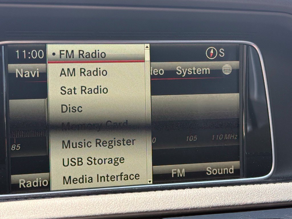 Used 2015 Mercedes-Benz E 400 Sedan image 23
