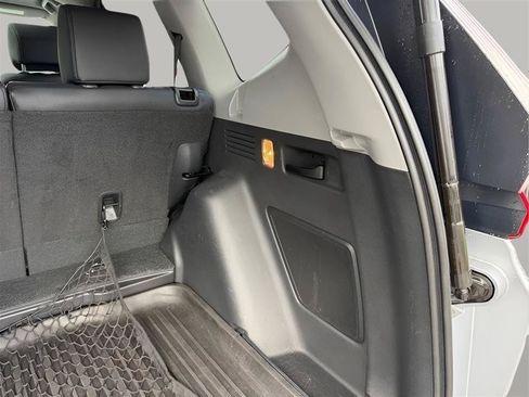 Used 2019 Honda CR-V Touring image 17