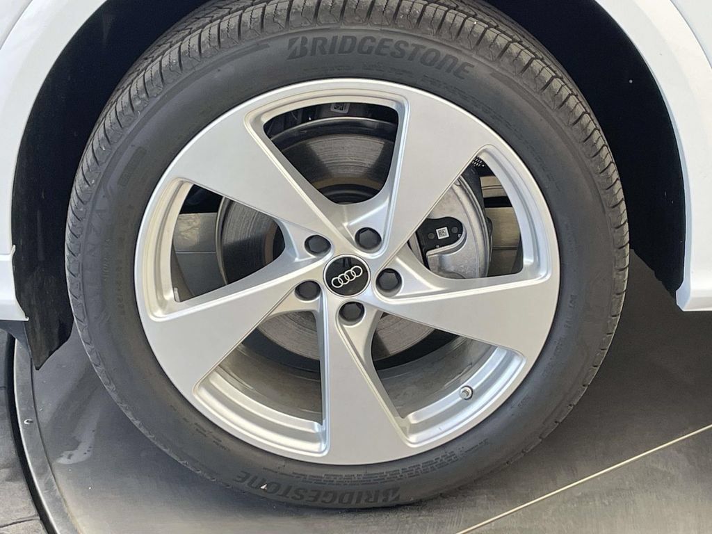 New 2026 Audi Q5 Premium Plus AWD/4WD image 11