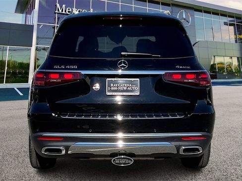 Used 2025 Mercedes-Benz GLS 450 4MATIC image 4