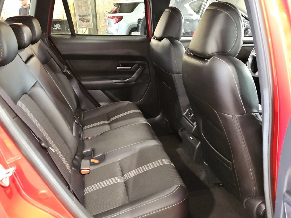 Used 2025 MAZDA CX-50 AWD 2.5 S w/ Premium Package image 30