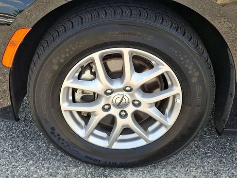 Used 2025 Chrysler Pacifica Select FWD image 29