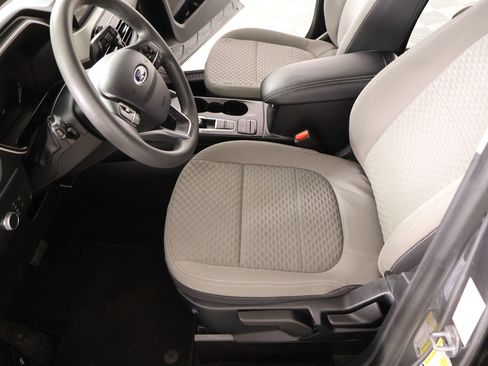 Used 2021 Ford Escape SE image 10