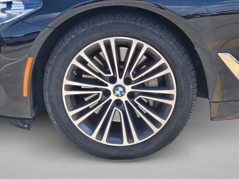 Used 2018 BMW 530i RWD image 14