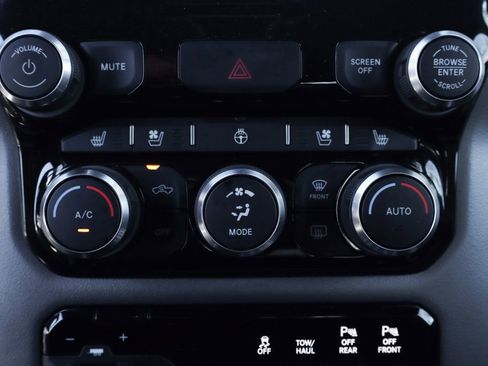 Used 2022 RAM 1500 Laramie w/ G/T Package RWD image 37