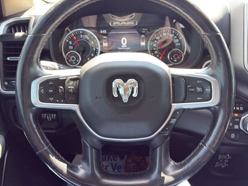 Used 2019 RAM 1500 Big Horn image 8