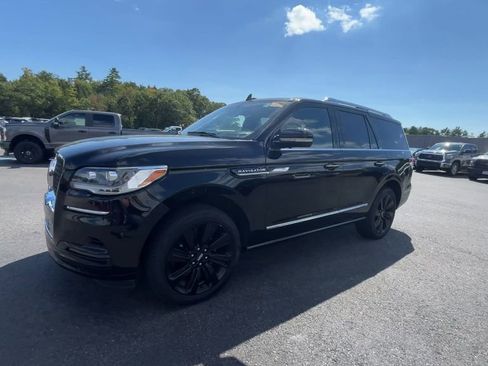 Used 2024 Lincoln Navigator Reserve AWD/4WD image 16
