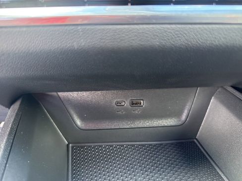 New 2026 Chevrolet Equinox LT w/ Convenience Package II image 40