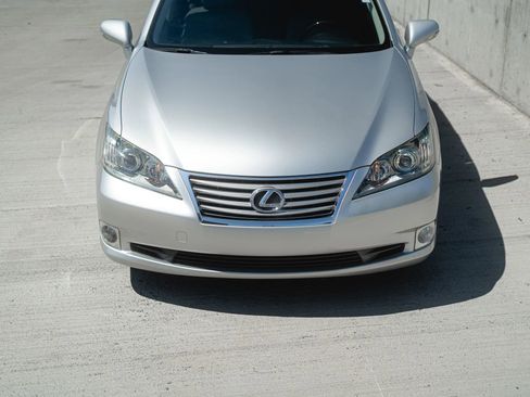 Used 2010 Lexus ES 350 ES 350 Sedan 4D image 21