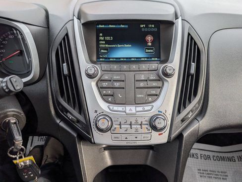 Used 2013 Chevrolet Equinox LT image 16